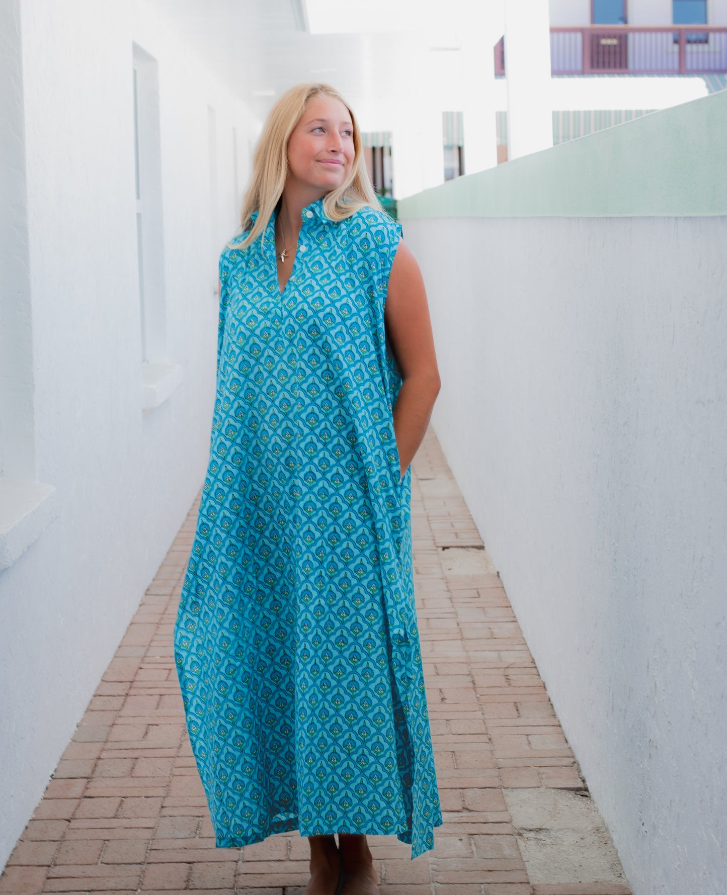 Sleeveless maxi